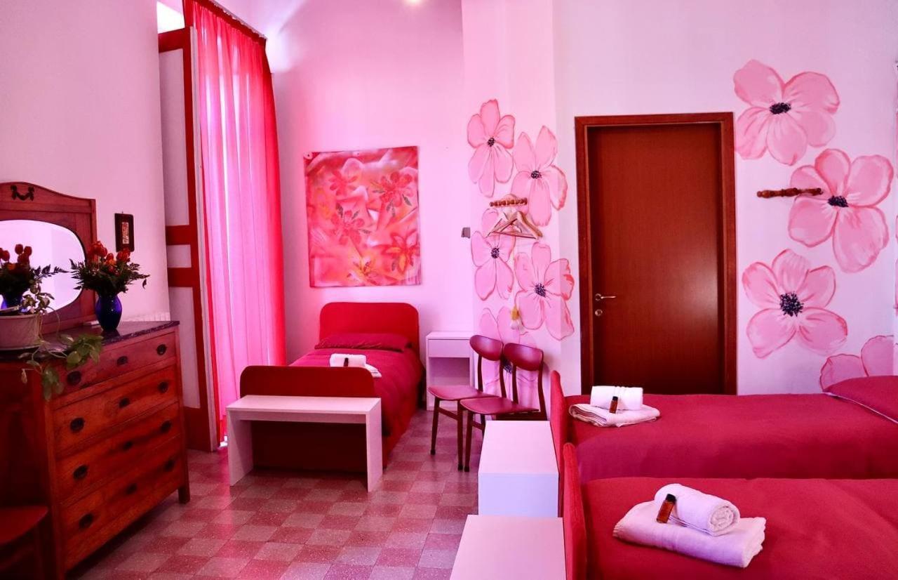 Casa Di Chiara Hostel Crotone Buitenkant foto
