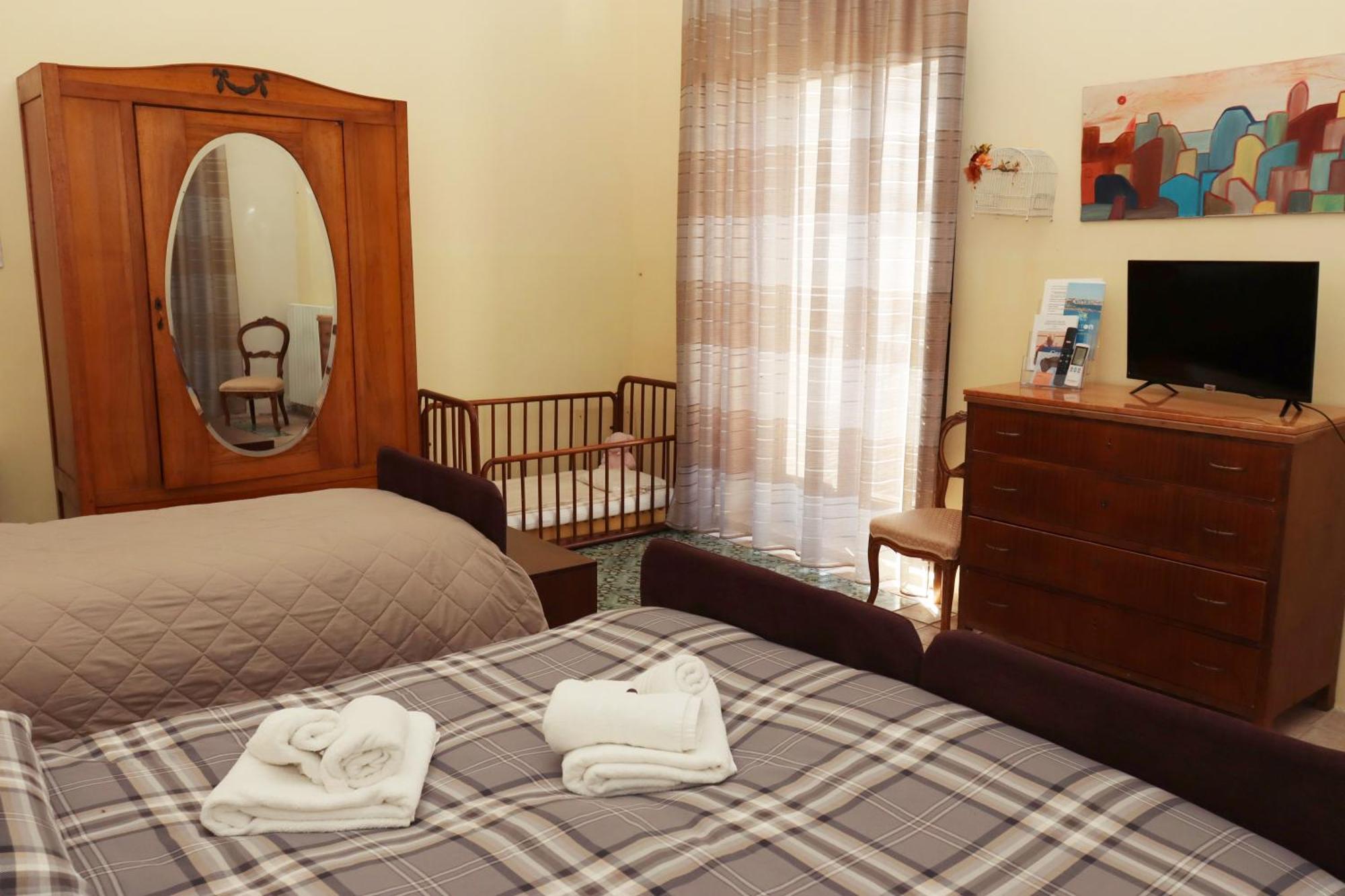 Casa Di Chiara Hostel Crotone Buitenkant foto