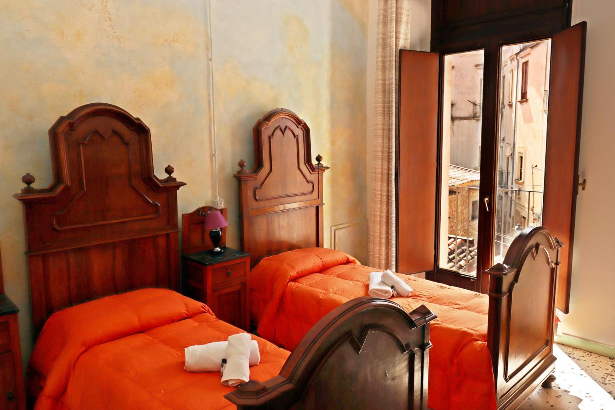 Casa Di Chiara Hostel Crotone Buitenkant foto